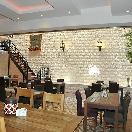 Ayna Hotel
